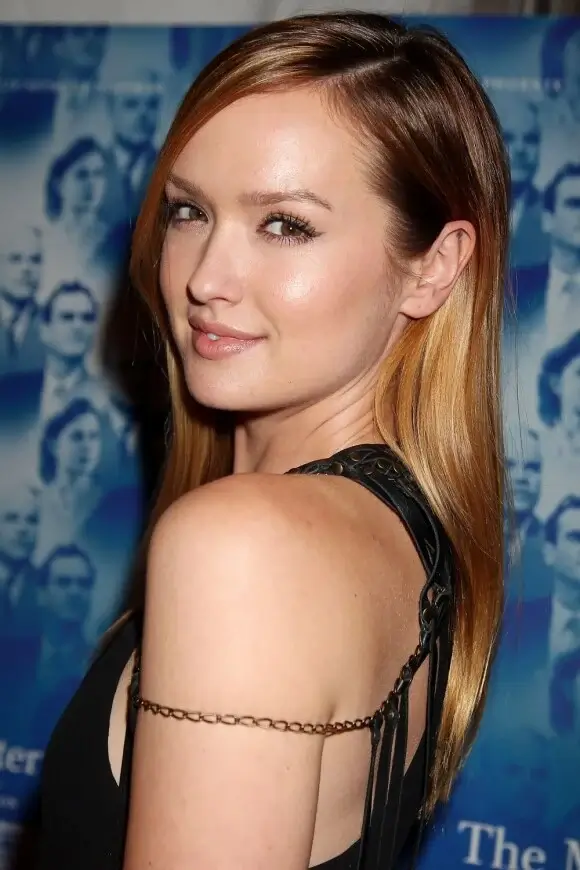 Kaylee Defer Picture