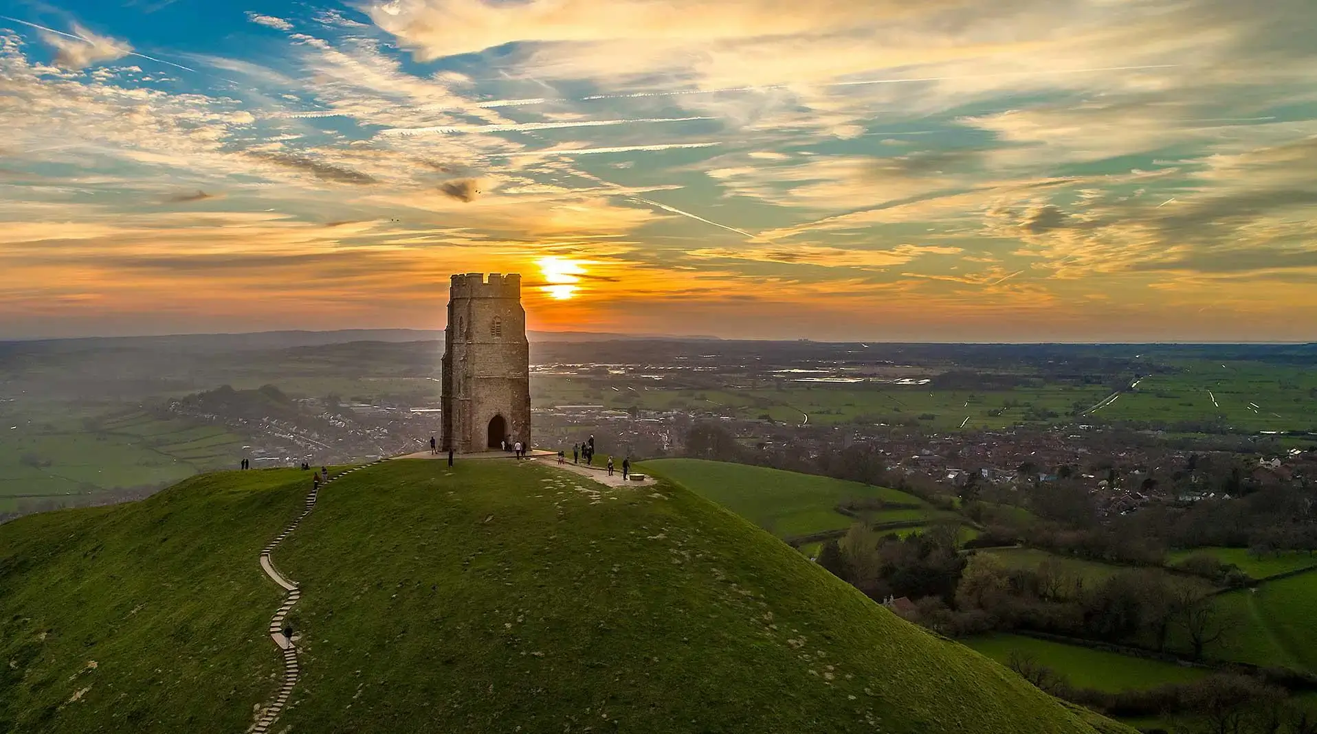 10 Best Places to Propose in Glastonbury Tor, Somerset